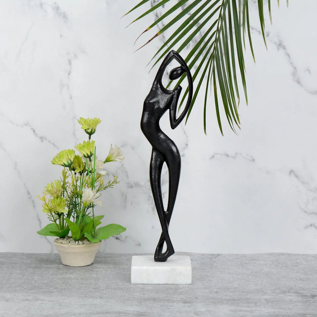 Graceful Flex Black Figurine for Modern Home Decor