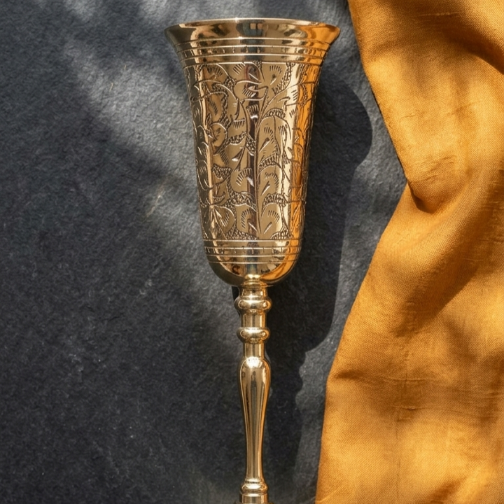 Elegant Engraved Wine Goblet for wedding and anniversary gifts