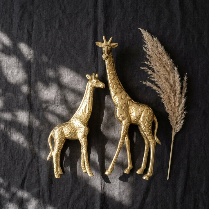 Elegant Luxury Golden Giraffe Figurine Set for luxury interiors