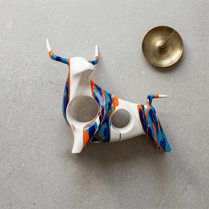 Abstract Bull Showpiece for living room