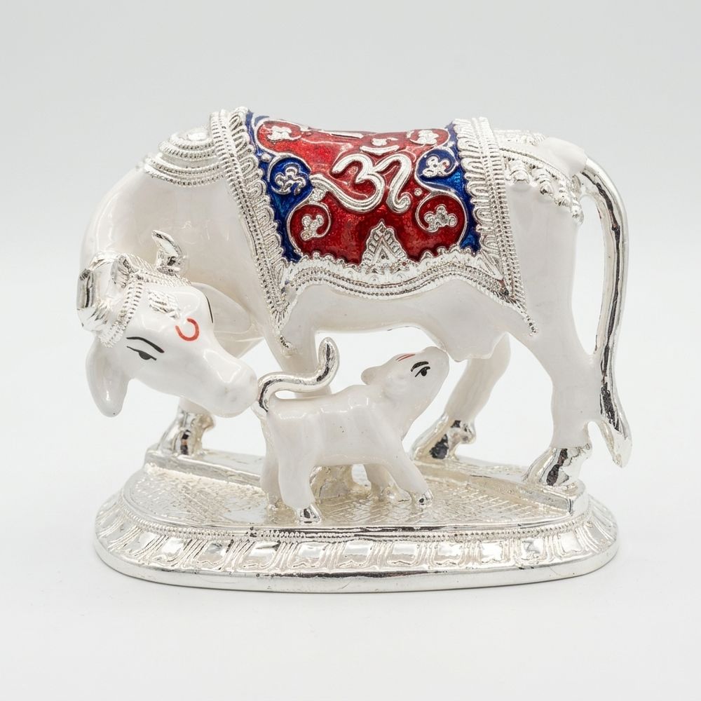 Cow and calf showpiece for home decor with traditional detailing