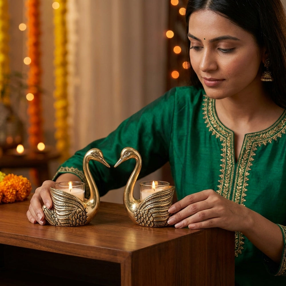 Luxury Swan Tea Light Candle Holder Set for premium home décor